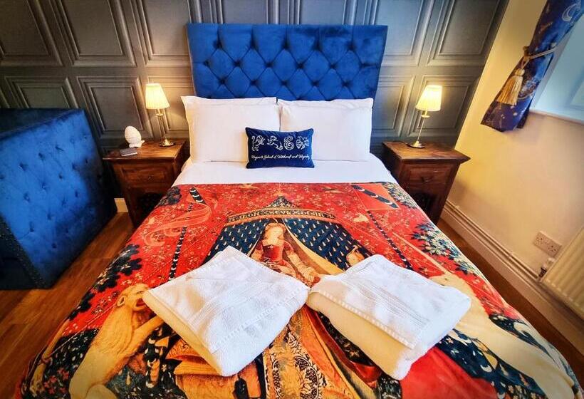 Студия Стандарт, Ricky Road Guest House   Wizard Studio Room Available To Book Now