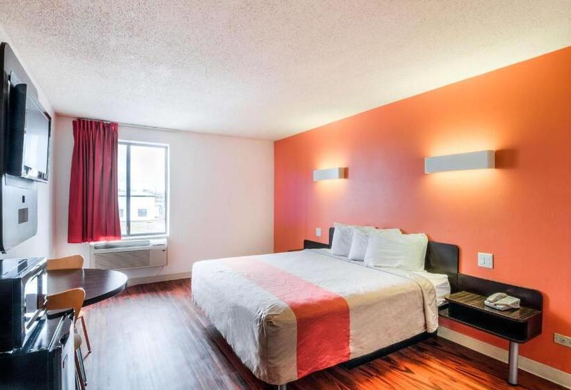 キングサイズベッドのスタンダードルーム, Motel 6 Lansing, Il  Chicago South