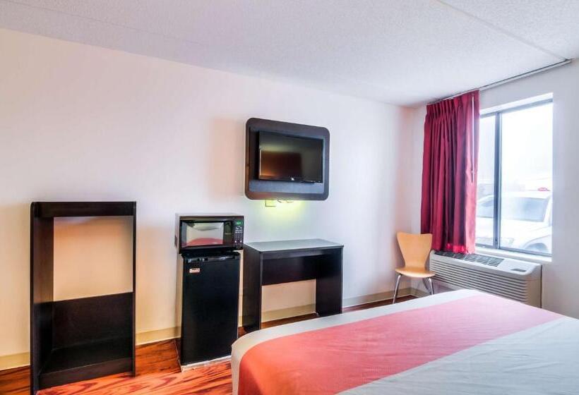 キングサイズベッドのスタンダードルーム, Motel 6 Lansing, Il  Chicago South