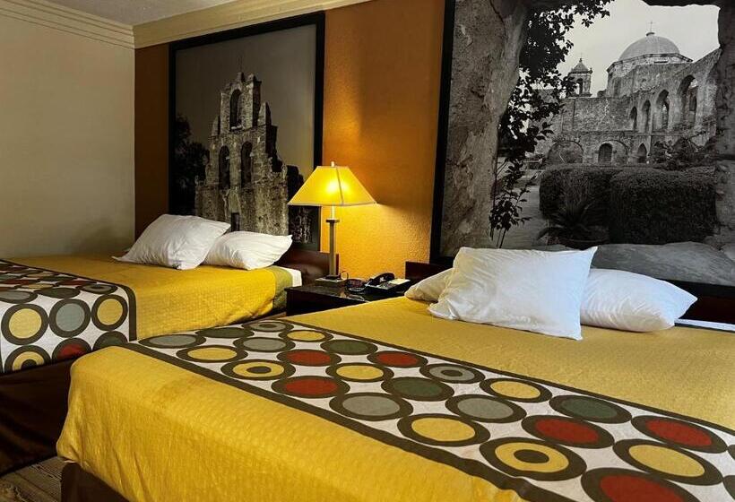 Люкс, Super 8 By Wyndham Houston West Katy