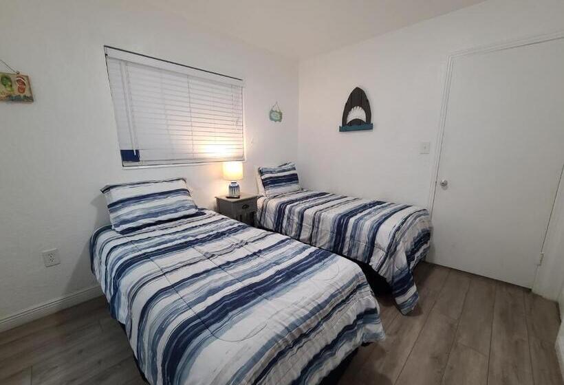 침실 2개 스위트, Sun Island Motel