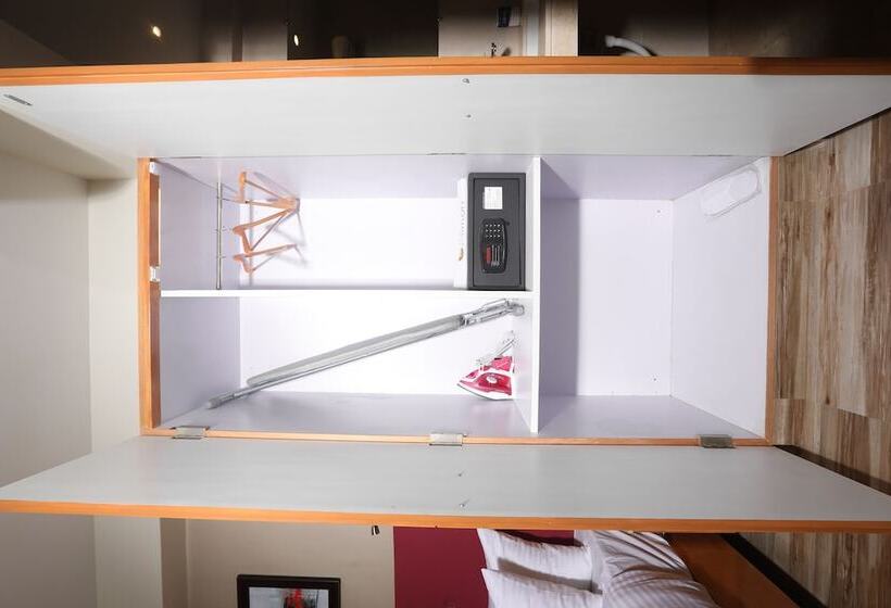 Номер Deluxe, Cliffton