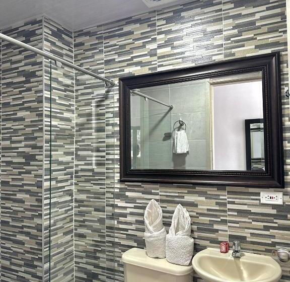 اتاق خانوادگی, Los Maderos