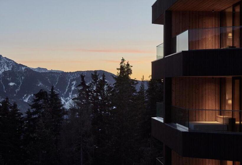 デラックススイート, Forestis Dolomites