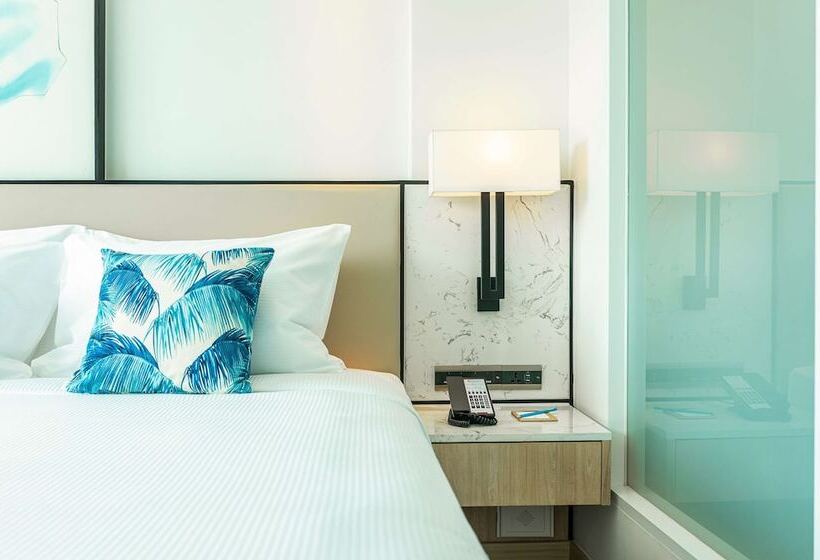 Номер Стандарт Двуспальная Кровать, Hilton Garden Inn Phuket, Thailand