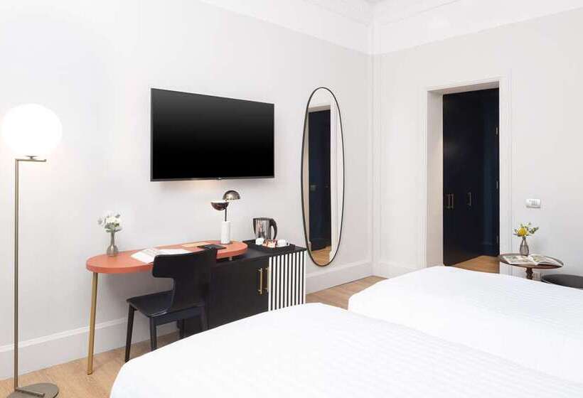Номер Premium с Балконом, Hilton Garden Inn Phuket, Thailand