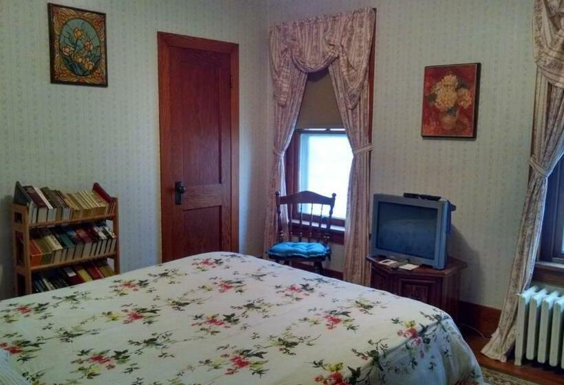 Номер Стандарт Совместная Ванная, Fish & Loaves Bed And Breakfast