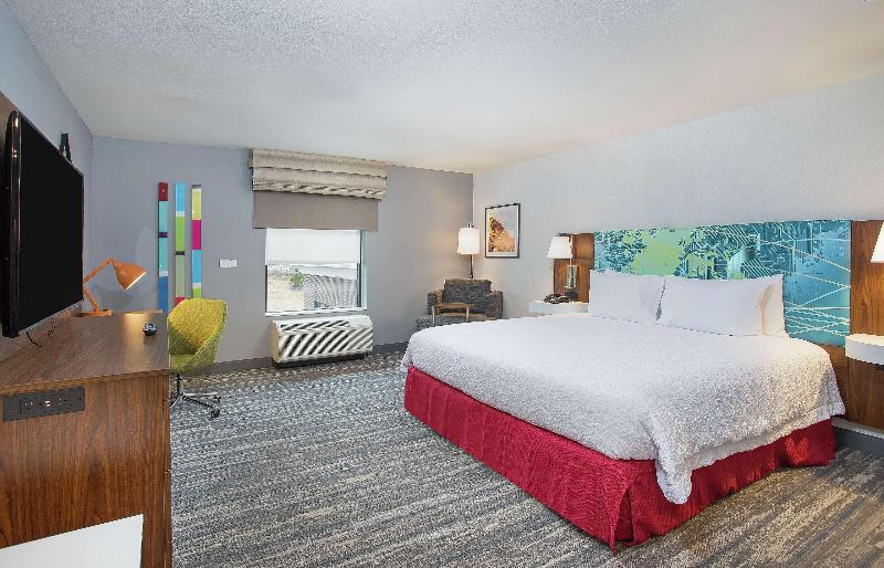 스탠다드 룸 킹사이즈 침대, Hampton Inn Simpsonville