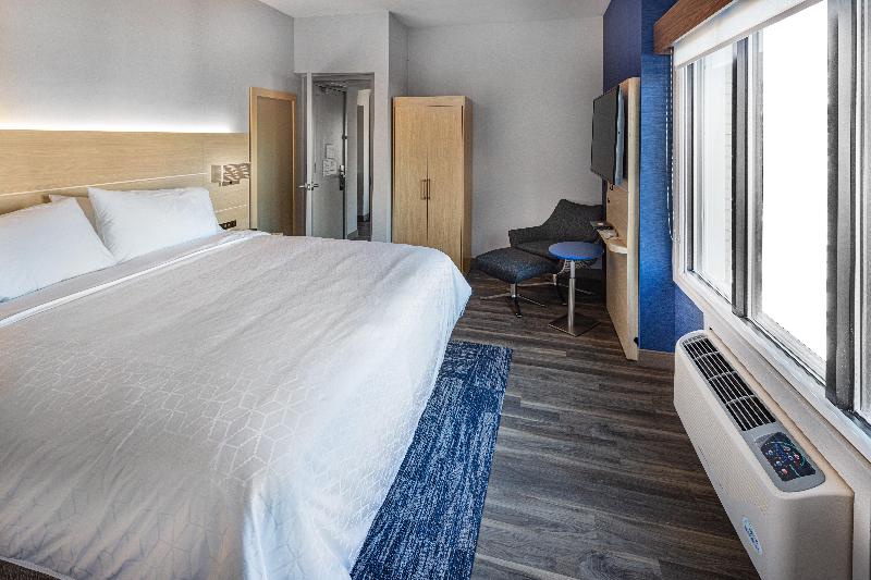 キングサイズベッドのスタンダードルーム, Holiday Inn Express & Suites   Atlanta Downtown, An Ihg