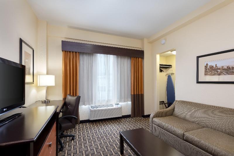 キングサイズベッドのエクゼクティブルーム, Holiday Inn Express & Suites   Atlanta Downtown, An Ihg