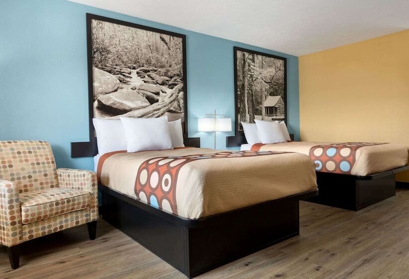 带2个双人床的标准工作室, Super 8 By Wyndham Whites Creek/ Nashville Nw Area