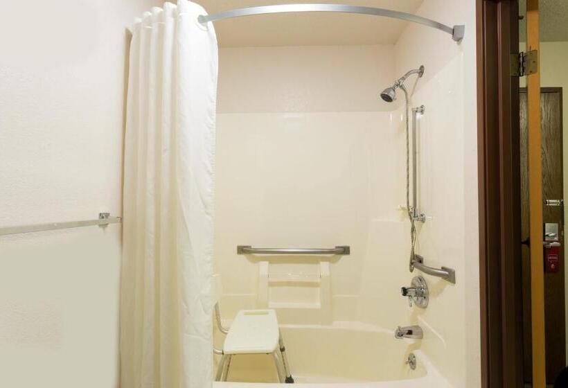 חדר סטנדרט מותאם לאדם עם מוגבלויות, Super 8 By Wyndham Dekalb Il