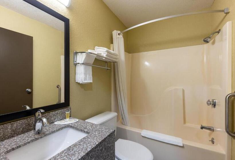 Стандартный Номер Кровать Кинг, Super 8 By Wyndham Nixa/springfield Area
