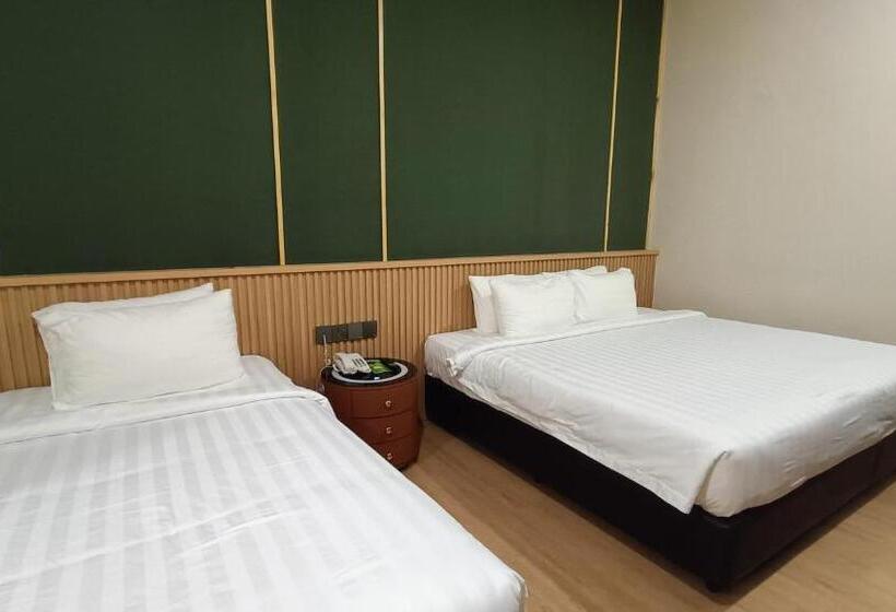 Трехместный Президентский, Urban Inn Alor Setar