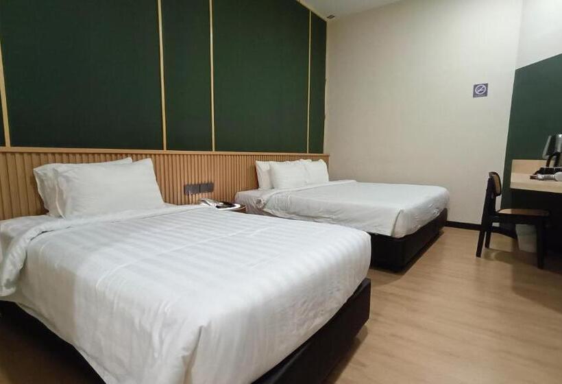 Номер Стандарт Трехместный, Urban Inn Alor Setar