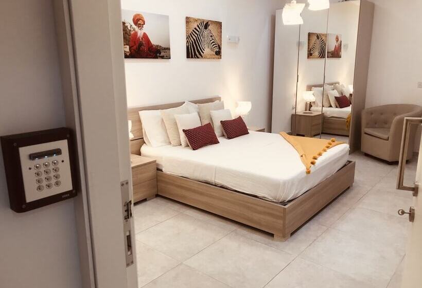 اتاق لوکس سه تخته, La88 Boutique