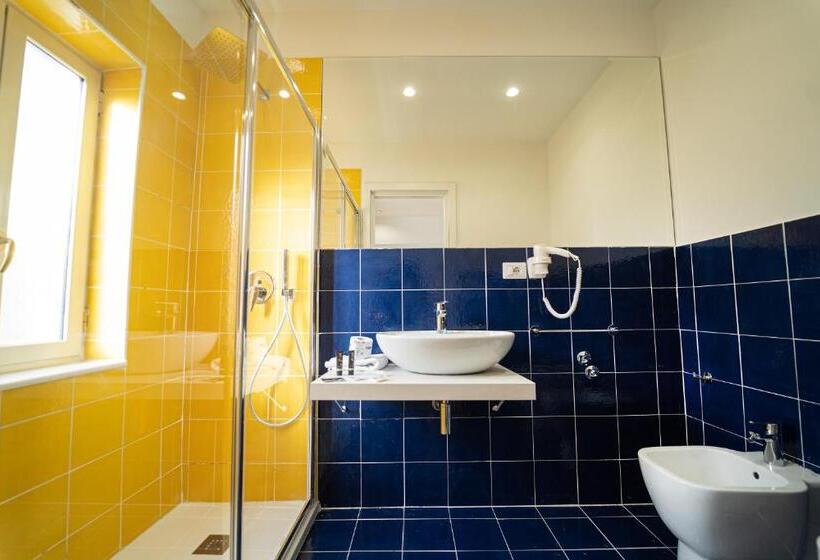 Superior Room, Hg Boutique Toledo, Napoli Centro, By Clapa Group