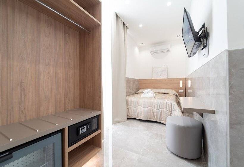 Basic Room, Hg Boutique Toledo, Napoli Centro, By Clapa Group