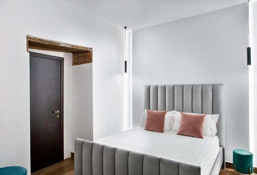 Deluxe Room, Hg Boutique Toledo, Napoli Centro, By Clapa Group