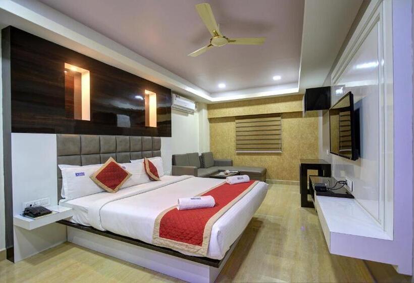 家庭工作室, Abm Express Inn