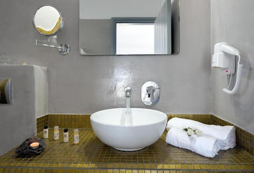 اتاق لوکس با چشم‌انداز دریا, Pancratium Villas & Suites