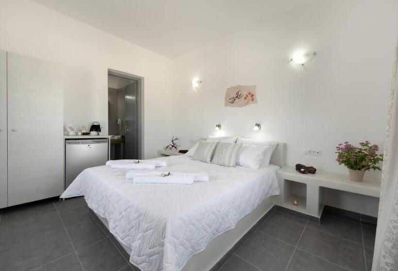 اتاق لوکس با چشم‌انداز دریا, Pancratium Villas & Suites