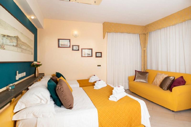 이그제큐티브 스위트, Redac Gateway Hotel Torrance