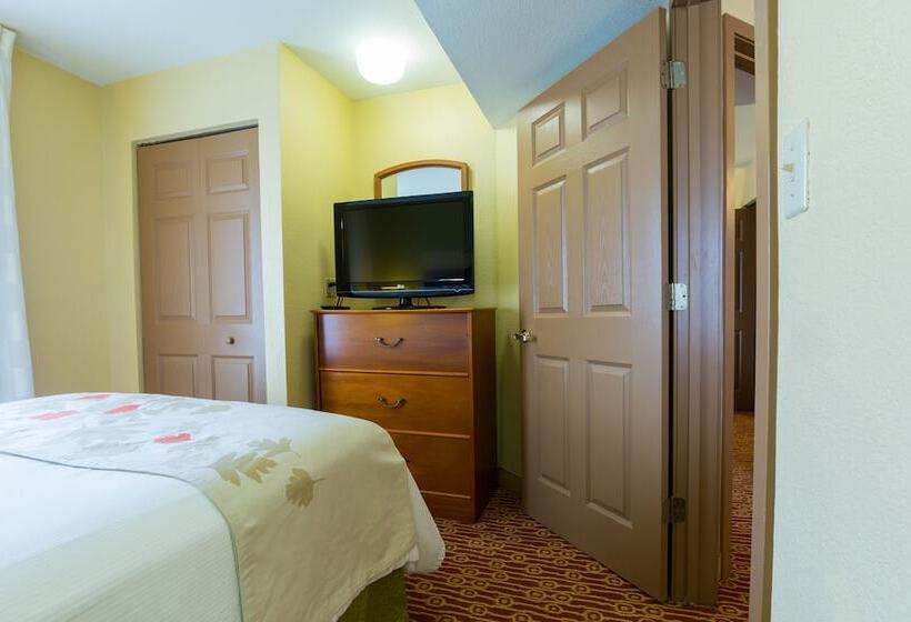 Люкс 2 Спальни, Dulles Suites