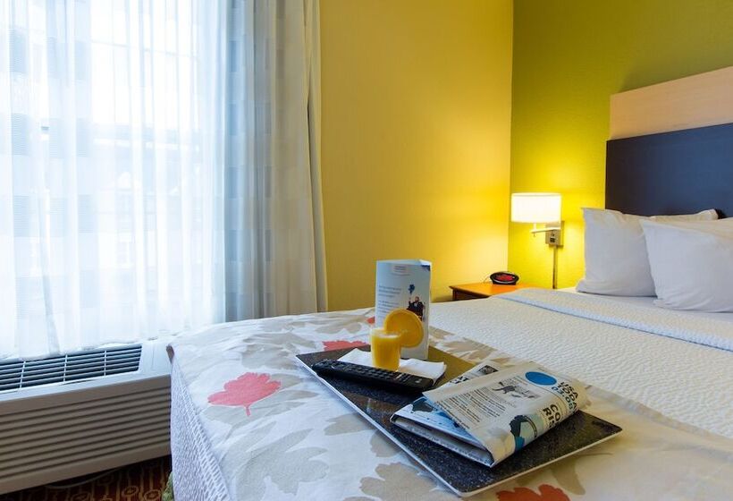 Люкс, Dulles Suites