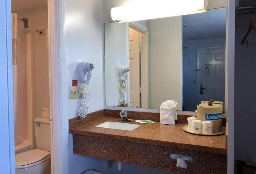 Номер Стандарт, Travelodge By Wyndham Cape Cod Area