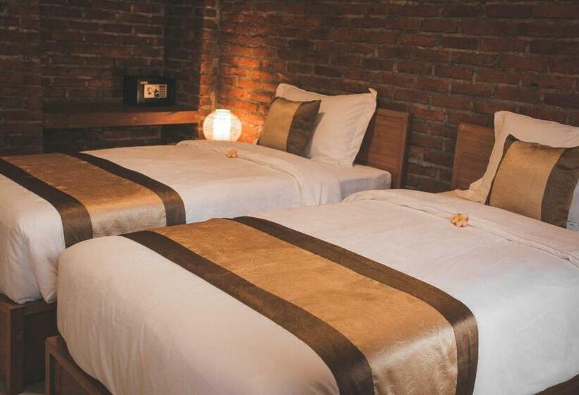 اتاق لوکس, Govardan Home Stay