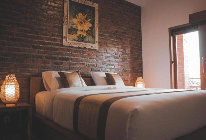 带大床的豪华间, Govardan Home Stay