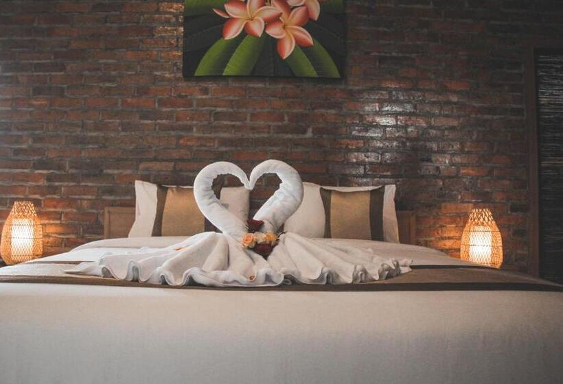 اتاق لوکس با تخت بزرگ, Govardan Home Stay