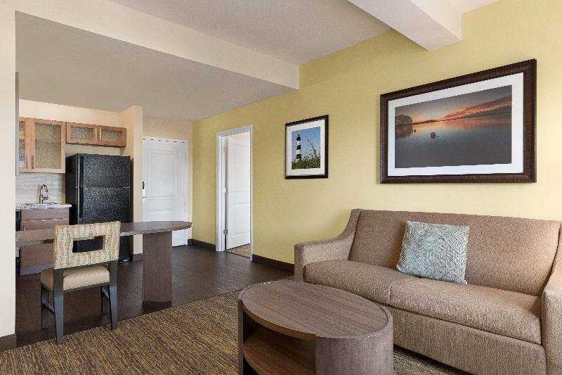 带大床的套房, Candlewood Suites   Safety Harbor, An Ihg