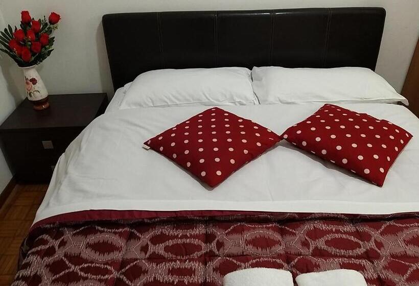 Quarto Estandar Banheiro Compartilhado, Venice Star House