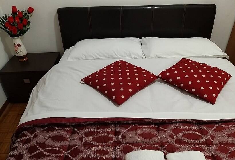 Quarto Estandar Banheiro Compartilhado, Venice Star House