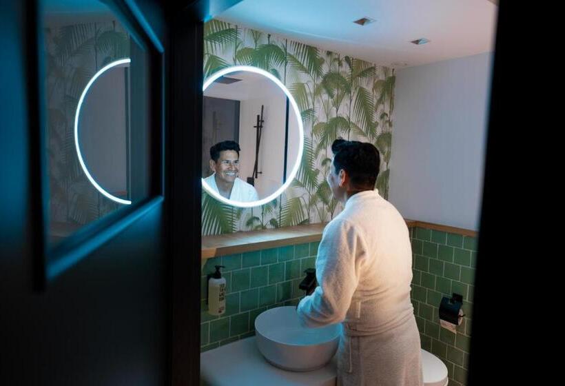 标准间, Koncept Hotel International