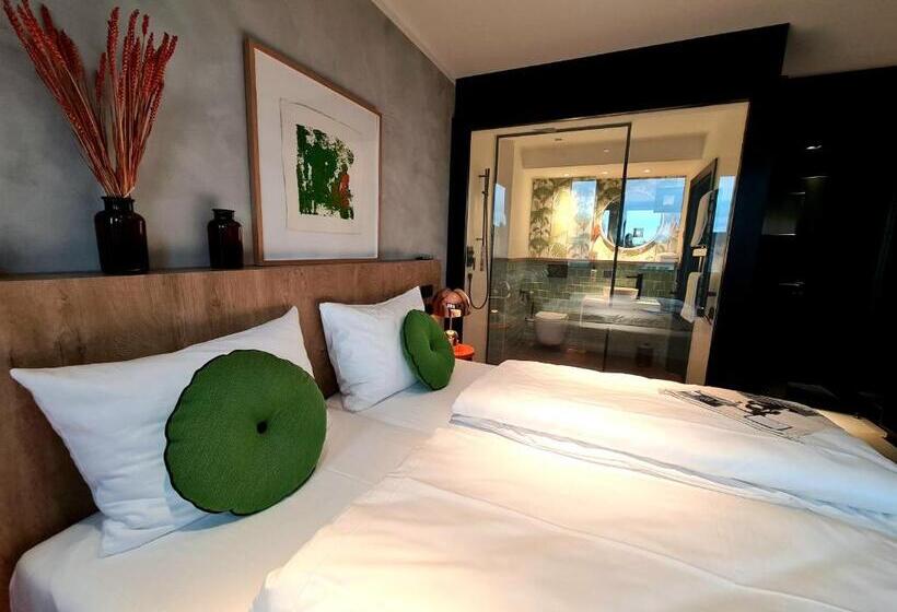标准间, Koncept Hotel International