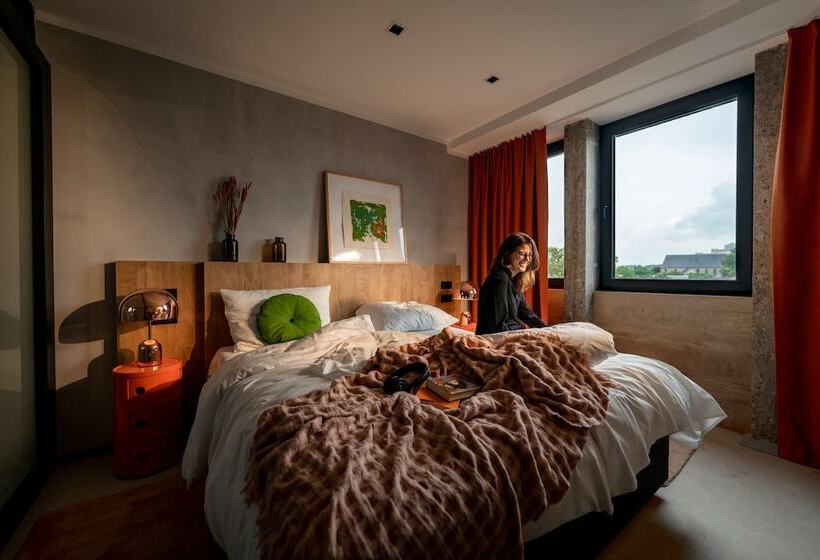 اتاق استاندارد, Koncept Hotel International