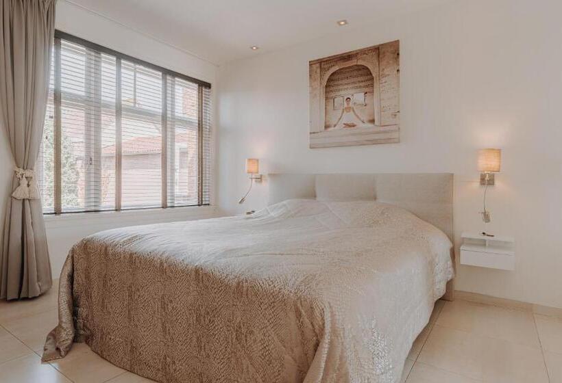 带大床的复式套间, Zen B&b