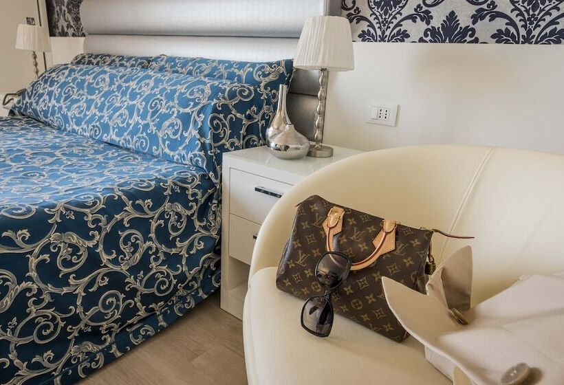 اتاق استاندارد یک نفره, Riviera