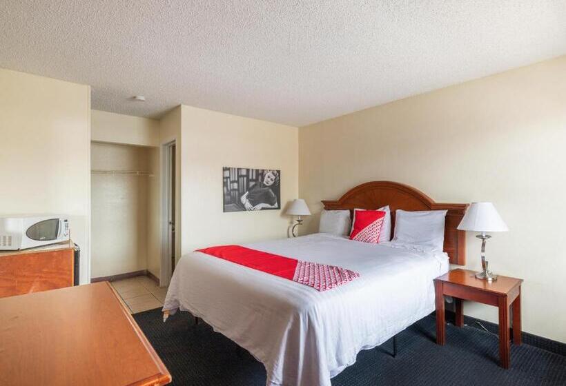 带大床的标准间, OYO Hotel San Antonio Lackland near Seaworld