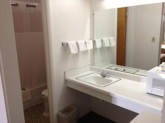 Номер Стандарт, Village Inn Salina