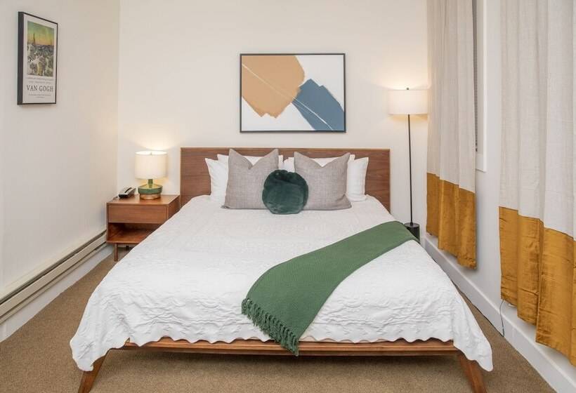 StandaardKamer, Washington Square Inn