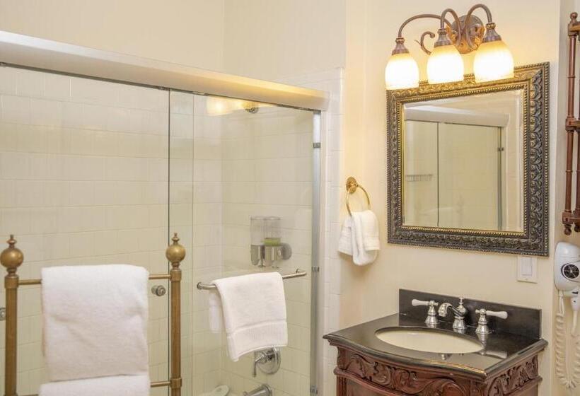 Superior Kamer met Kingsize Bed, Washington Square Inn