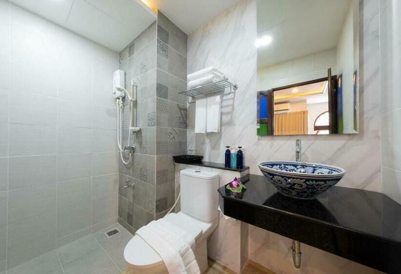 Номер Deluxe, Sino Siam