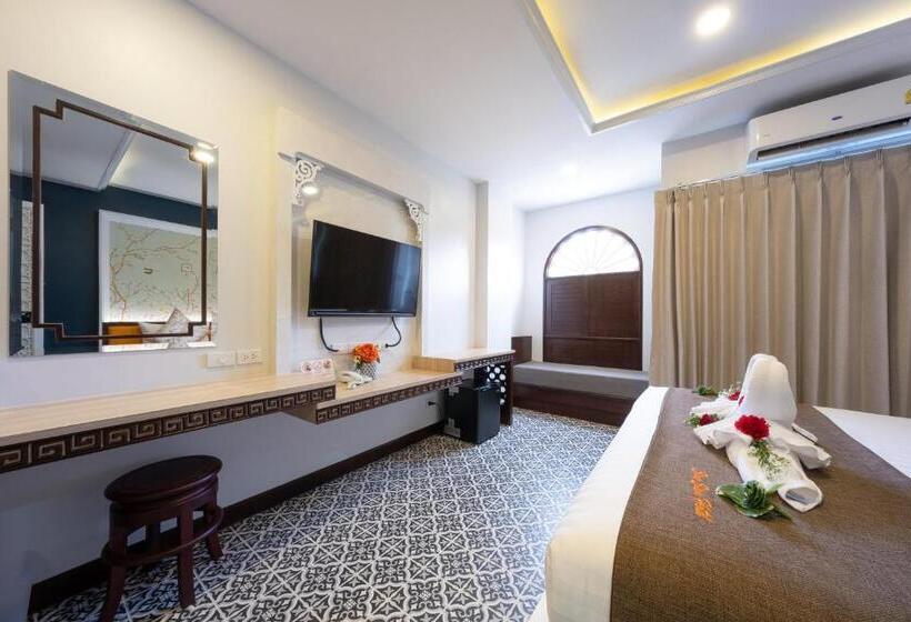 Номер Deluxe, Sino Siam