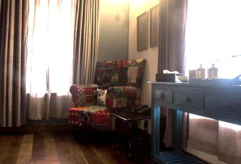 豪华洋房, The Temi Bungalow South Sikkim