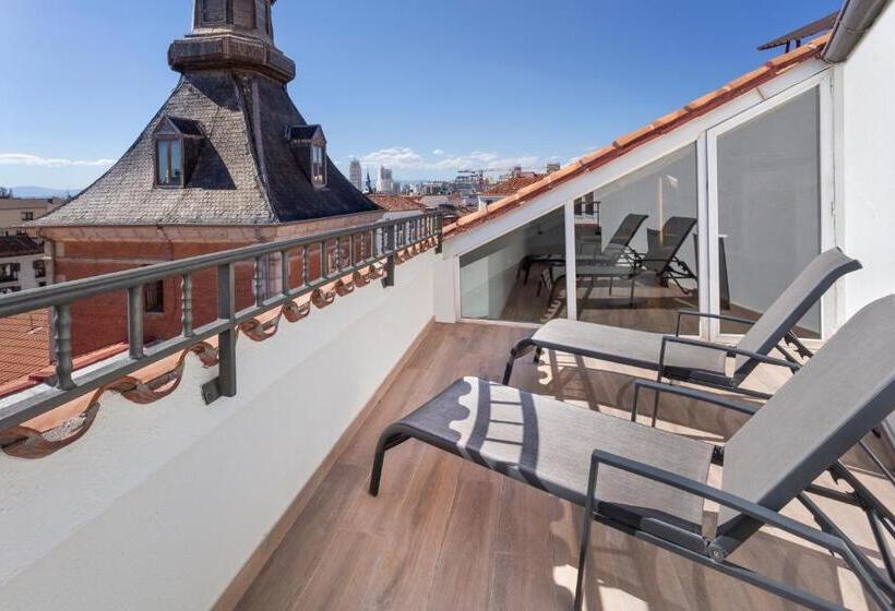 سوئیت جونیور با تراس, B&b Hotel Madrid Centro Plaza Mayor