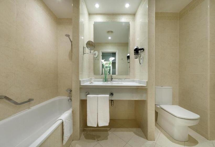 Полулюкс, Exe Gran Hotel Solucar